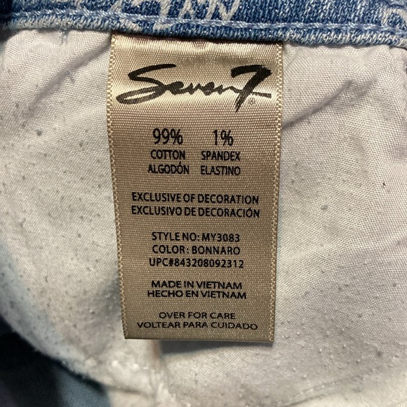 Seven7 Floral Light Wash Denim Shorts Silver Accents 7" inseam size 4 11198 - Picture 7 of 8